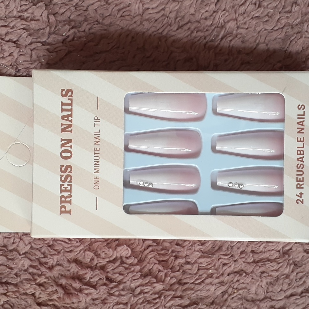 Brand New XL Colorful Bling False Nails